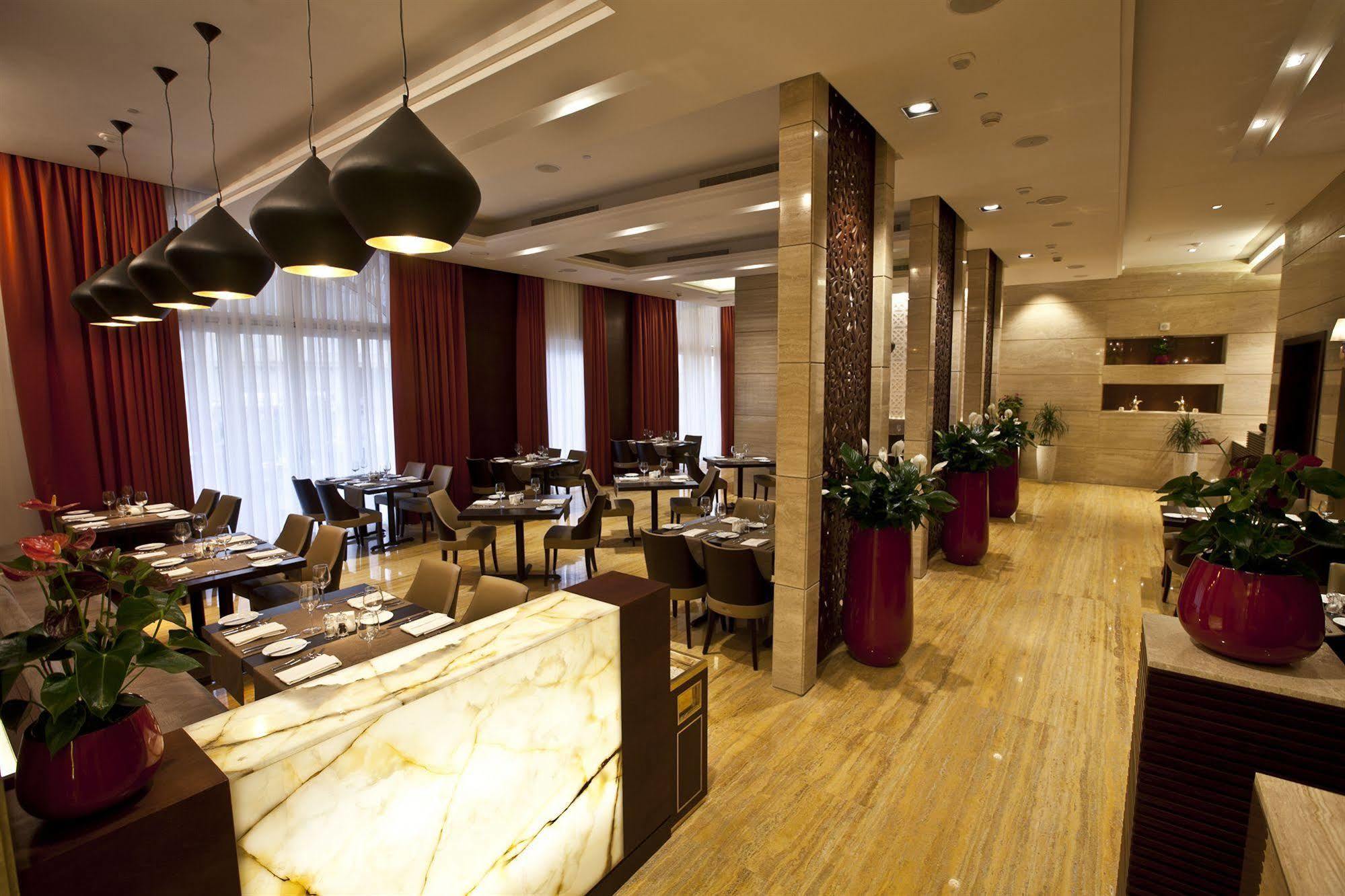 Zubarah Hotel Ad-Dauha Zewnętrze zdjęcie